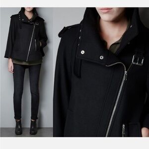 ZARA RARE BLACK COAT CAPE JACKET ASYMMETRICAL ZIP SIZE SMALL Peacoat Goth
